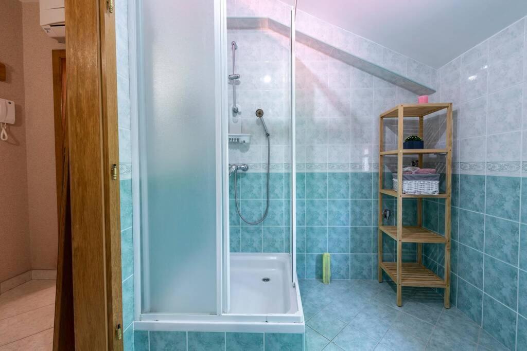 Vila Vergatum-Privacy,Gym,Billiards,Table Tennis Donji Brgat Kültér fotó